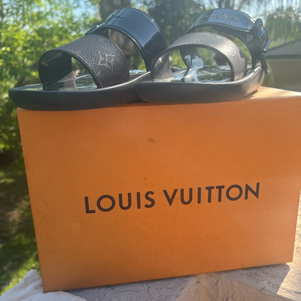 Louis Vuitton Sunbath Patent Leather Slides Size 36 - Picture 10 of 13
